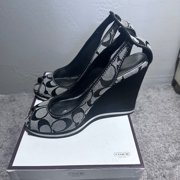 Coach Tarah Wedges - Picture 1 of 9